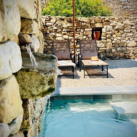 Hotel Maison Erica Saint-Mamert-du-Gard Esterno foto