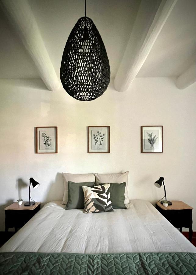 Hotel Maison Erica Saint-Mamert-du-Gard Esterno foto